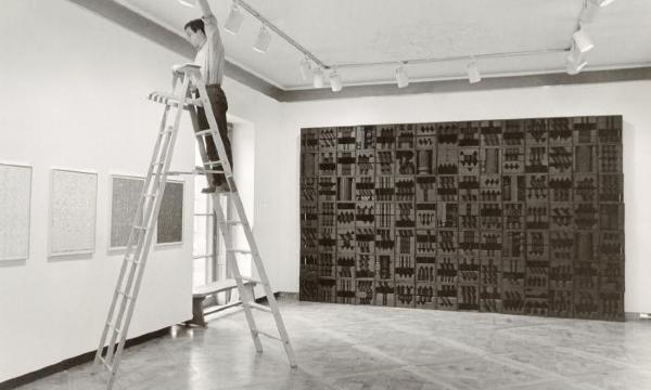 Louise Nevelson, <em>Luminous Zag: Night</em>, 1971 (installation view with David Collens, 1975)