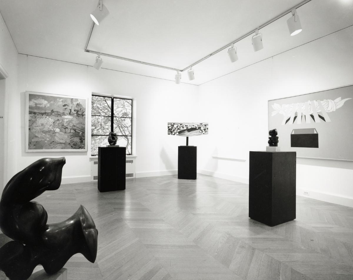 <em>Selections from the Storm King Art Center Collection </em>(installation view, 1974)
