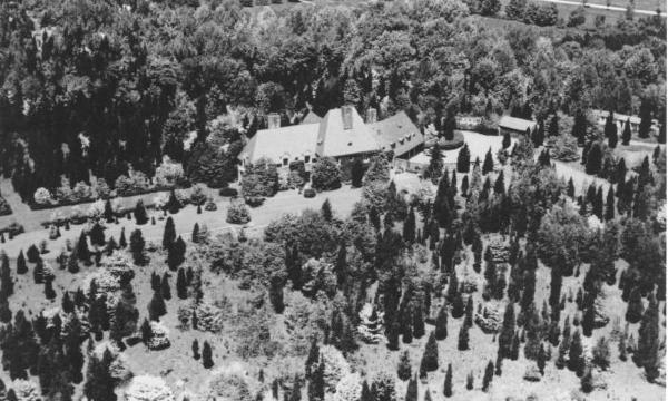 Early aerial photograph of Museum Hill taken by Sheriden &amp; Maney, May 22, 1946