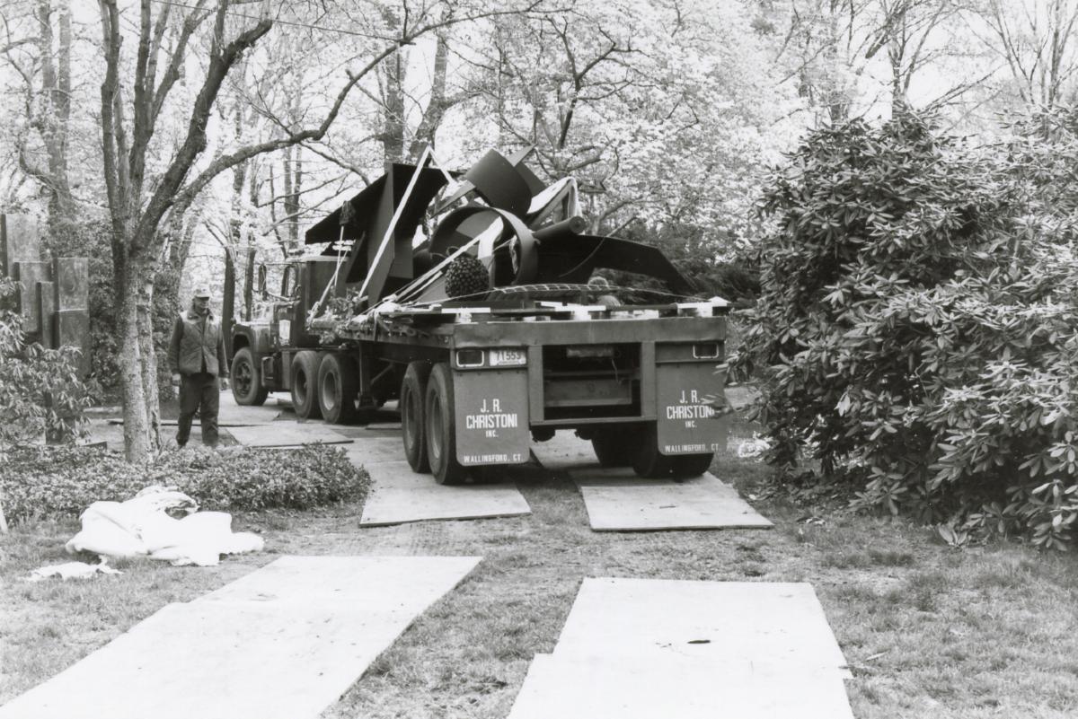  Louise Nevelson, <em>City on the High Mountain</em>, 1983 (installation view, 1984)