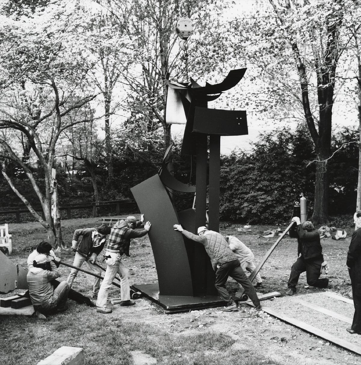  Louise Nevelson, <em>City on the High Mountain</em>, 1983 (installation view, 1984)