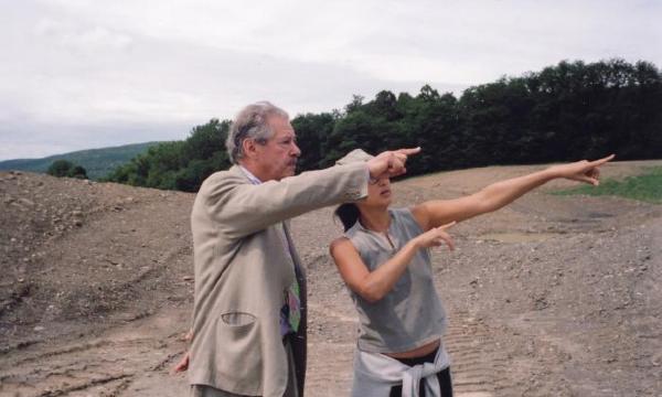 H.Peter Stern with Maya Lin, <em>Wavefield </em>2007-08, Storm King Art Center