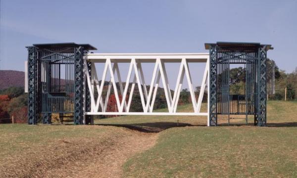 Siah Armajani<i>,<i> Gazebo for Two Anarchists: Gabriella Antolini and Alberto Antolini</i>, 1992 </i>(installation view)