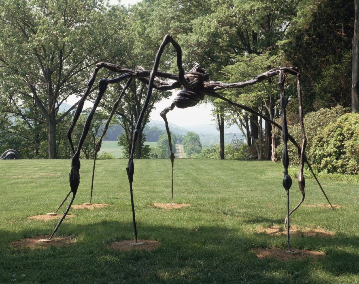 Louise Bourgeois, <em>Spider</em>, 1996 (installation view, 2007)
