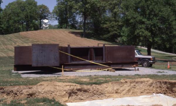 Menashe Kadishman, <em>Suspended</em>, 1977 (site preparation, 2001)