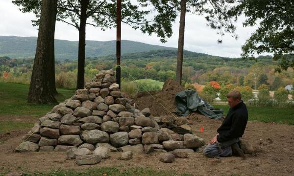 C. Oldenburg and C. van Bruggen, <em>Wayside Drainpipe</em>, 1979 (installation view, 2009)