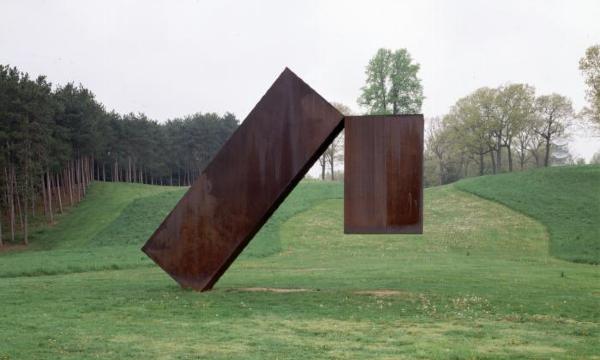 Menashe Kadishman, <em>Suspended</em>, 1977 (installation view)