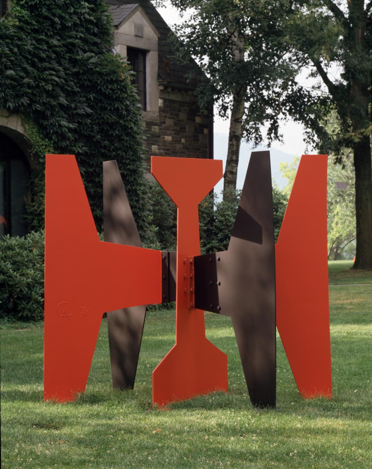 Installation view, 2002 © 2020 Calder Foundation, New York / Artists Rights Society (ARS), New York