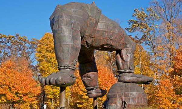 Zhang Huan, <em>Three Legged Buddha, </em>2007 (installation view, 2010)
