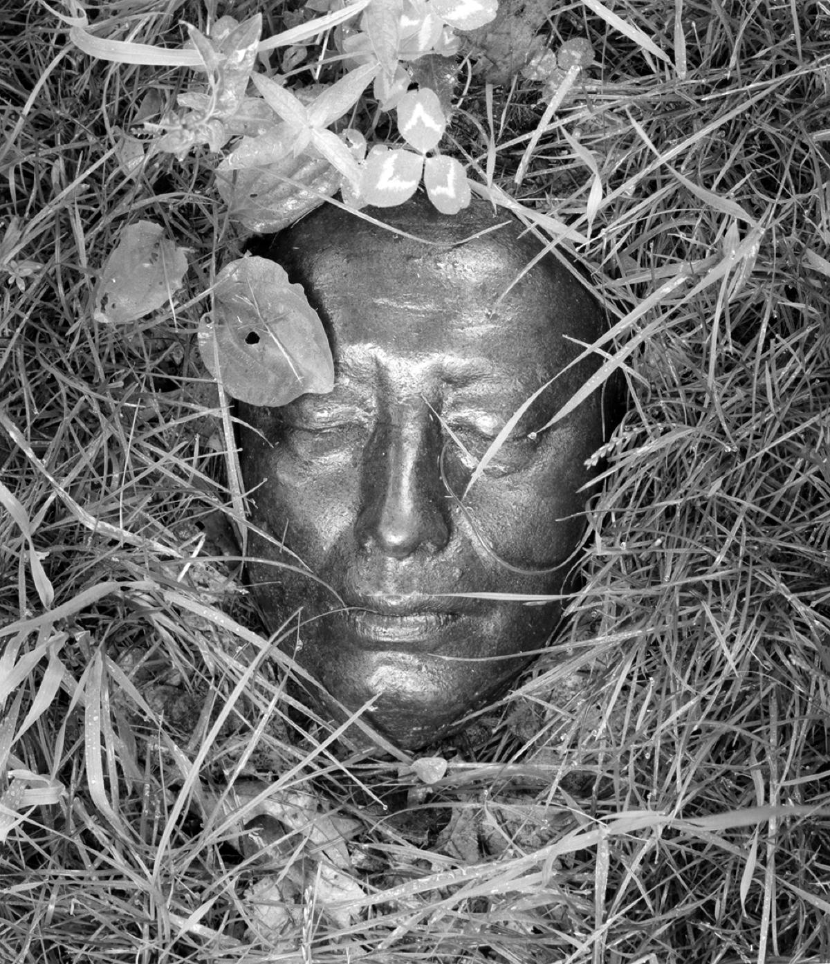 Nam June Paik, <em>Waiting for UFO</em>, 1992 (installation view, 1994)