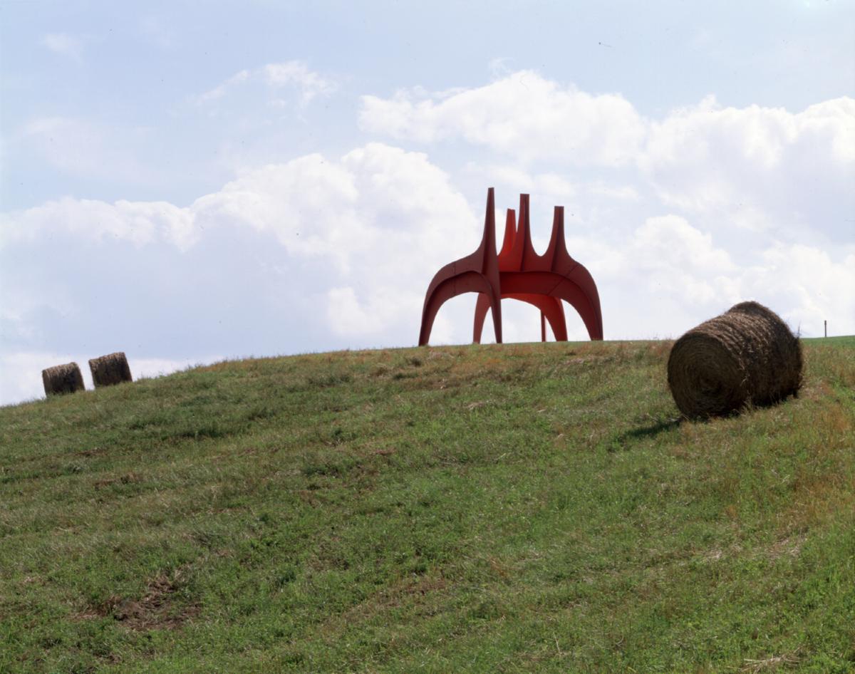 Installation view © 2020 Calder Foundation, New York / Artists Rights Society (ARS), New York