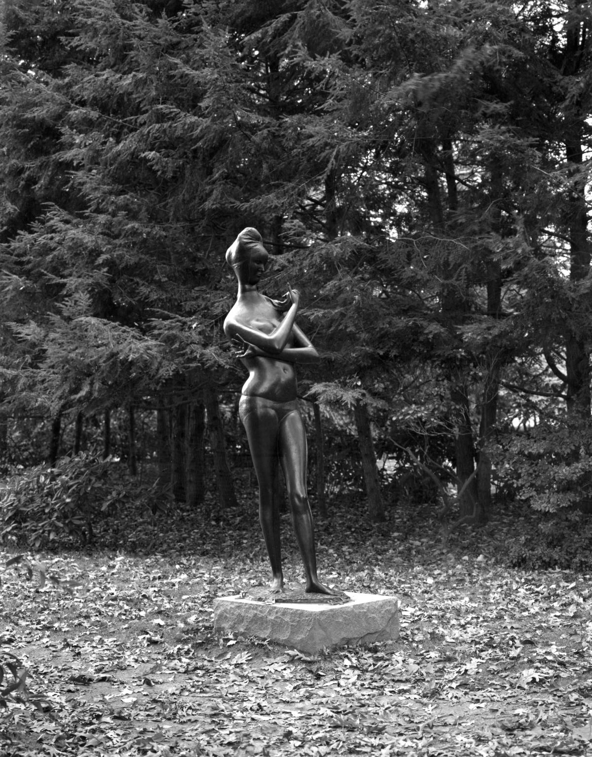 Emilio Greco, <em>Tall Bather No.1, </em>1956 (installation view)
