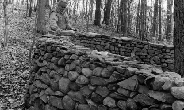Andy Goldsworthy, <em>Storm King Wall</em>, 1997-98 (installation view, 1997)