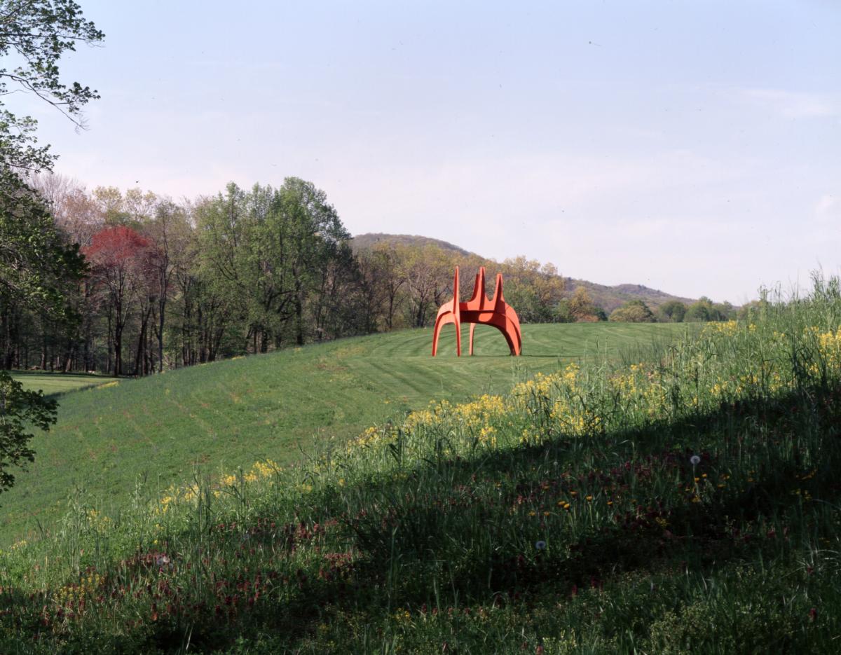 Iinstallation view © 2020 Calder Foundation, New York / Artists Rights Society (ARS), New York