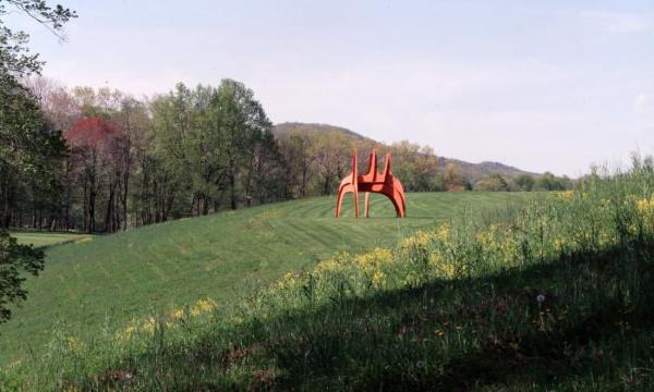 Iinstallation view © 2020 Calder Foundation, New York / Artists Rights Society (ARS), New York