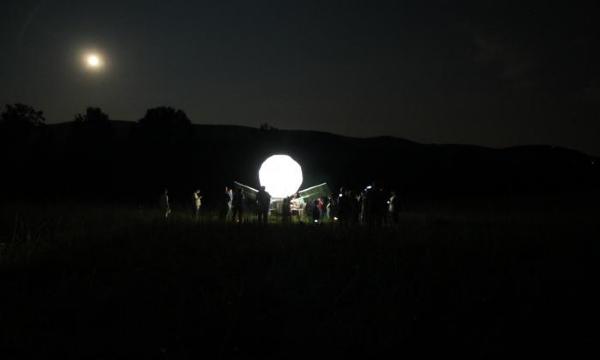 Spencer Finch, Lunar, 2011 (installation view, 2012)
