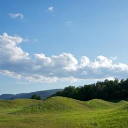 Maya Lin, <i>Storm King Wavefield</i>, 2007–08 (installation view, 2012)