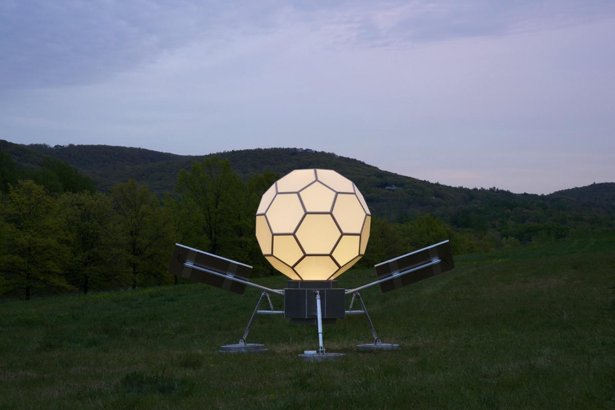 Spencer Finch,<em> Lunar</em>, 2012