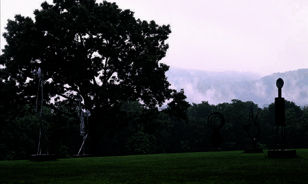 David Smith, <em>Noland&#39;s Blues</em>, 1961 (installation view, 1998)