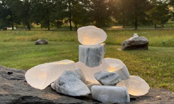 Martha Tuttle, <em>A stone that thinks of Enceladus,&nbsp;</em>2020<br />
(installation view, 2020)