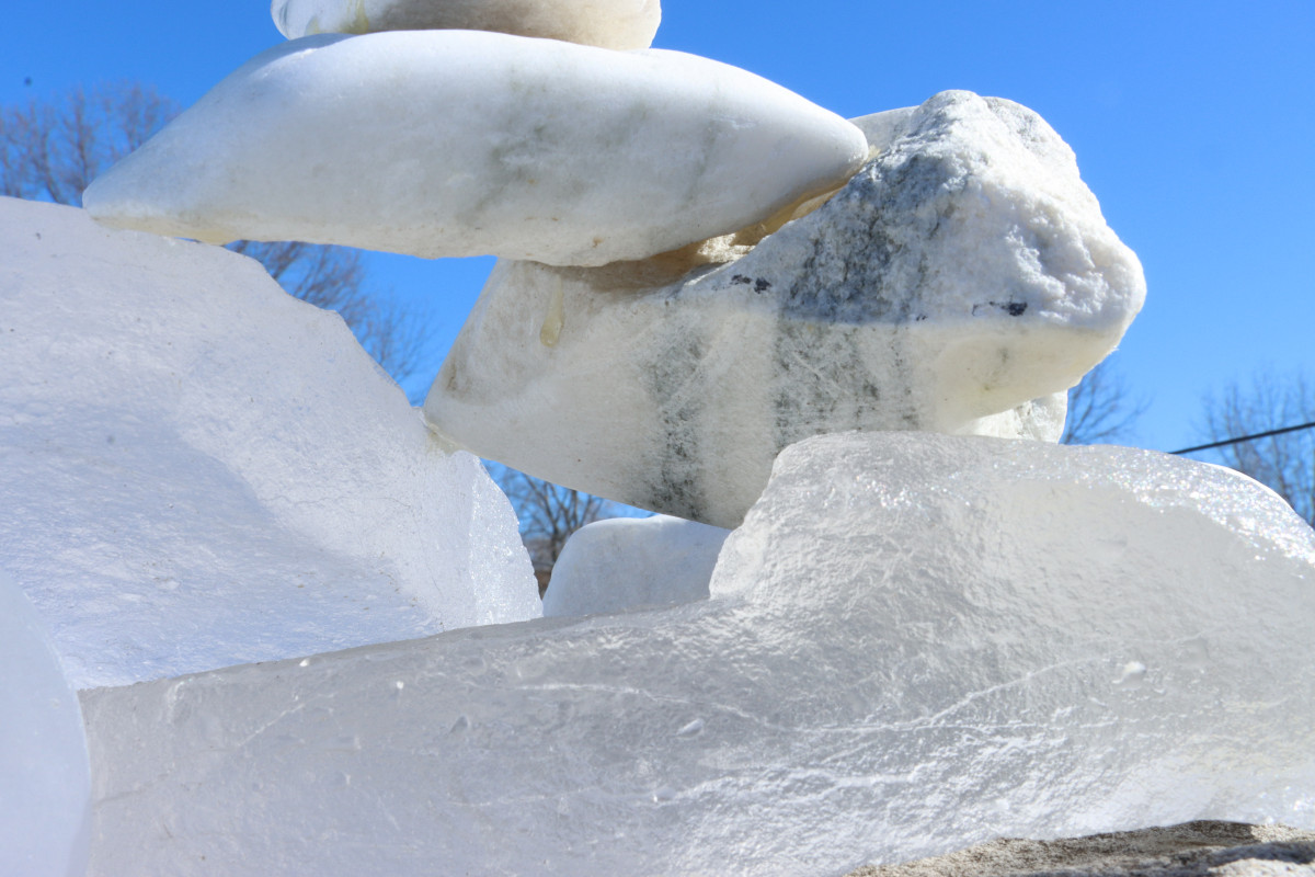 Martha Tuttle, <em>A stone that thinks of Enceladus, </em>2020 (installation view, 2021)