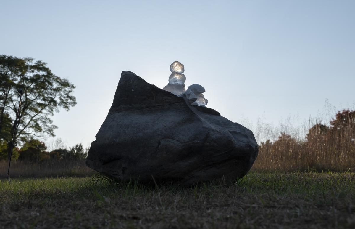 Martha Tuttle, <em>A stone that thinks of Enceladus,&nbsp;</em>2020<br />
(installation view, 2020)