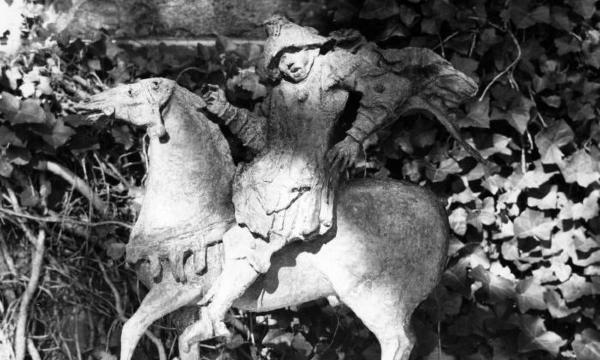 Horse and Rider (Uomo à Cavallo)