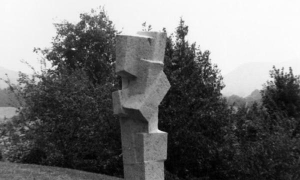 Archaic Stone (Archaischer Stein)