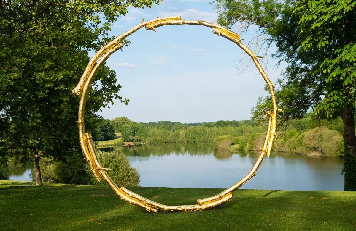 Ugo Rondinone, installation view of the sun, Domaine des Etangs, Massignac, 2018. Courtesy of the artist and Gladstone Gallery. Photo by Arthur Pequin