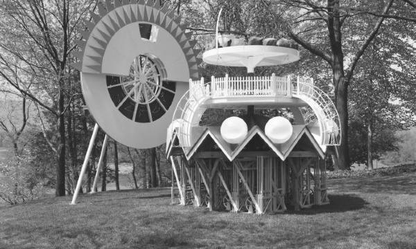 Alice Aycock, <i>Fantasy Sculpture I</i> (installation view, 1990)