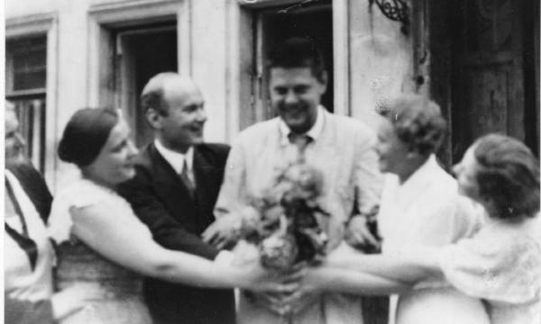 <em>Mme. Dubrowski (1st wife of painter John Graham) in courtyard of her house in Moscow</em>, 1936